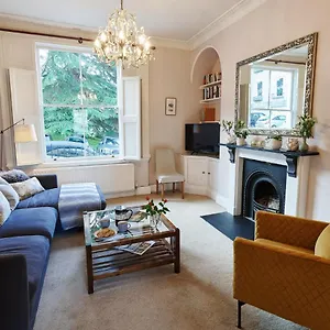 Apartment Southcot Place, With Garden