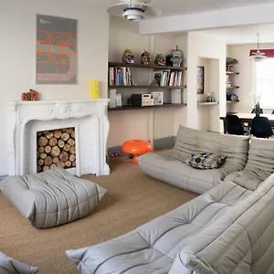Holiday home Lovely 4 Bed House 200m From The
